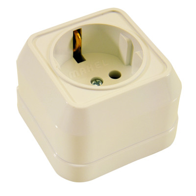 Розетка с заземлением кремовая ІР-20 Makel